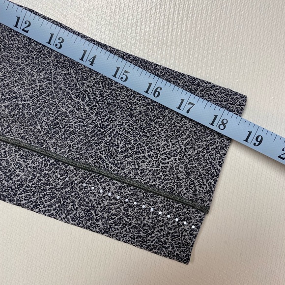 Lululemon Fast & Free Crop Fractal Strlight 6 NWOT - Picture 10 of 10